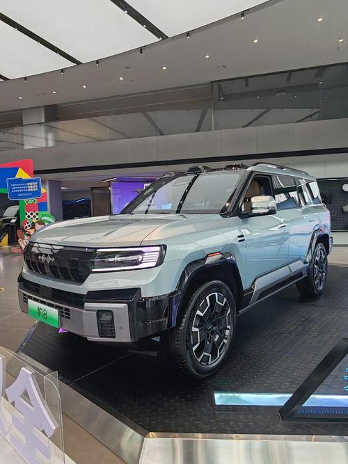 重庆渝北区联景硕企业管理咨询比亚迪方程豹硬派越野的爆款，英菲尼迪35周年与你共成长